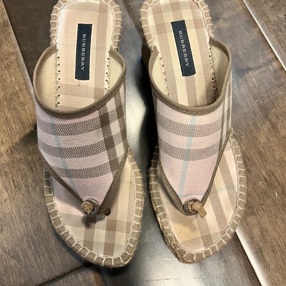 Burberry pink espadrille wedge sandal 36 / 6